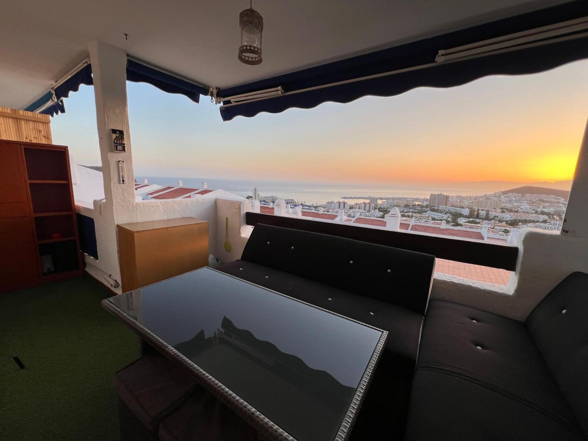 Vlasta Port Royal Cristianos Apartment
